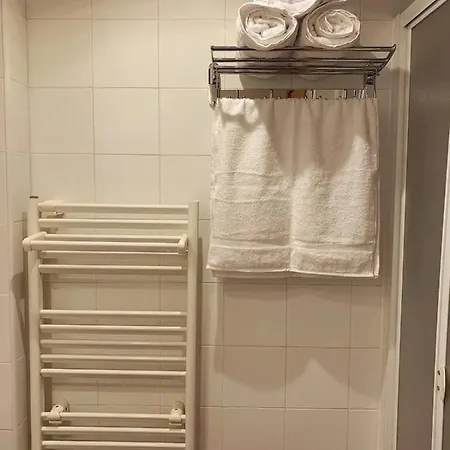 Céntrico Apartamento Junto Al Puente Romano Apartamento *